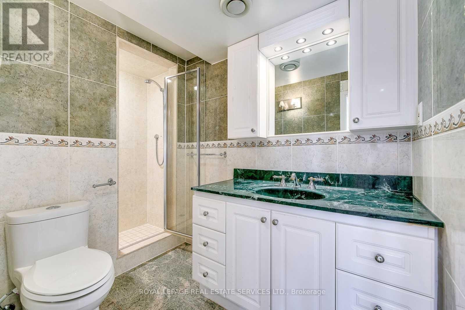 












2201 GALLOWAY DRIVE

,
Oakville,




Ontario
L6H5M1

