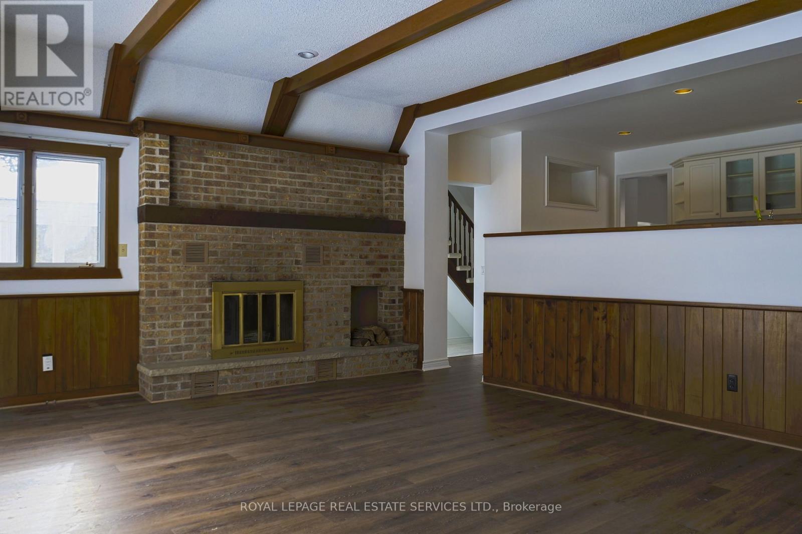 












157 TRELAWN AVENUE

,
Oakville,




Ontario
L6J4R3

