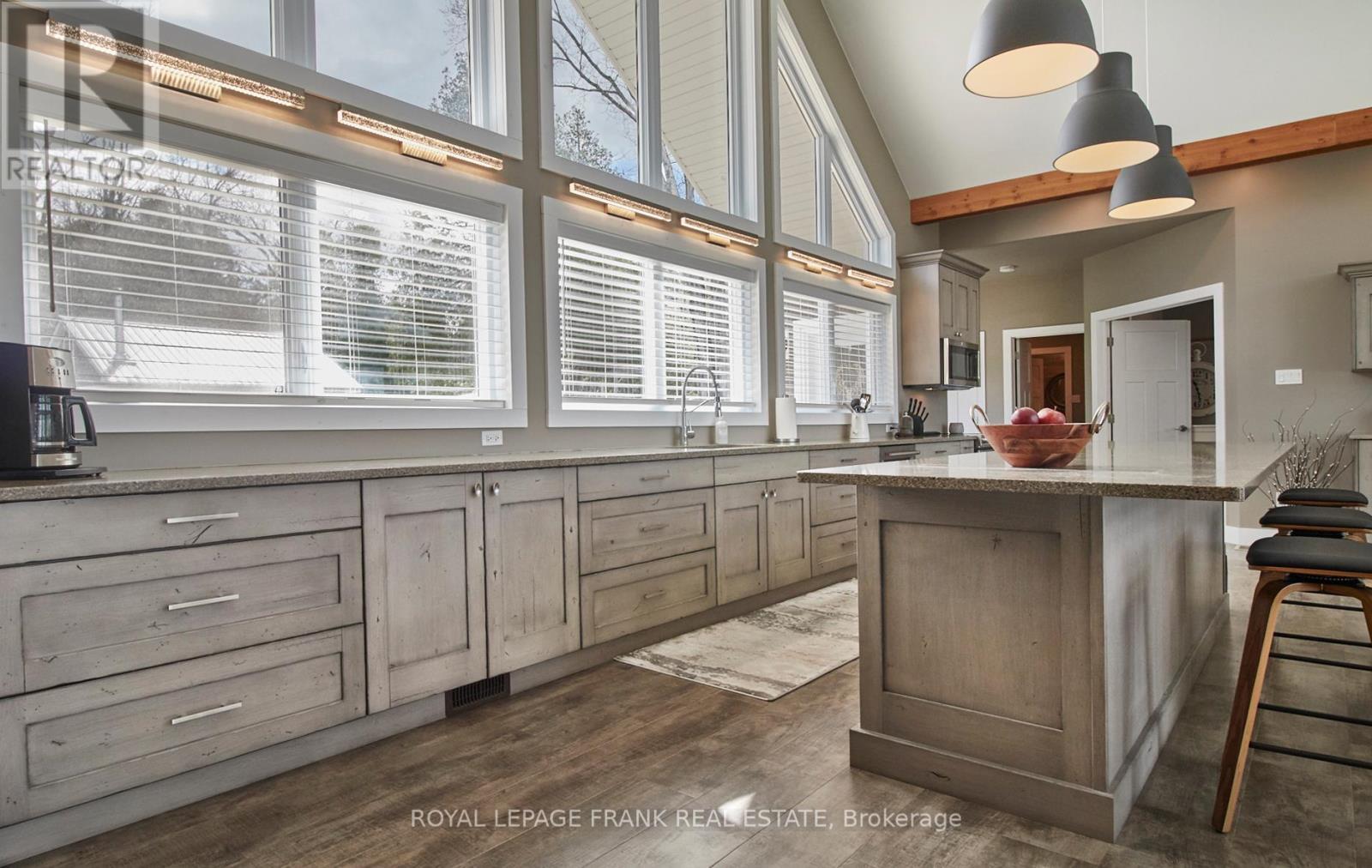 












2269 MCCRACKEN'S LANDING ROAD

,
Douro-Dummer,




Ontario
K0L2H0

