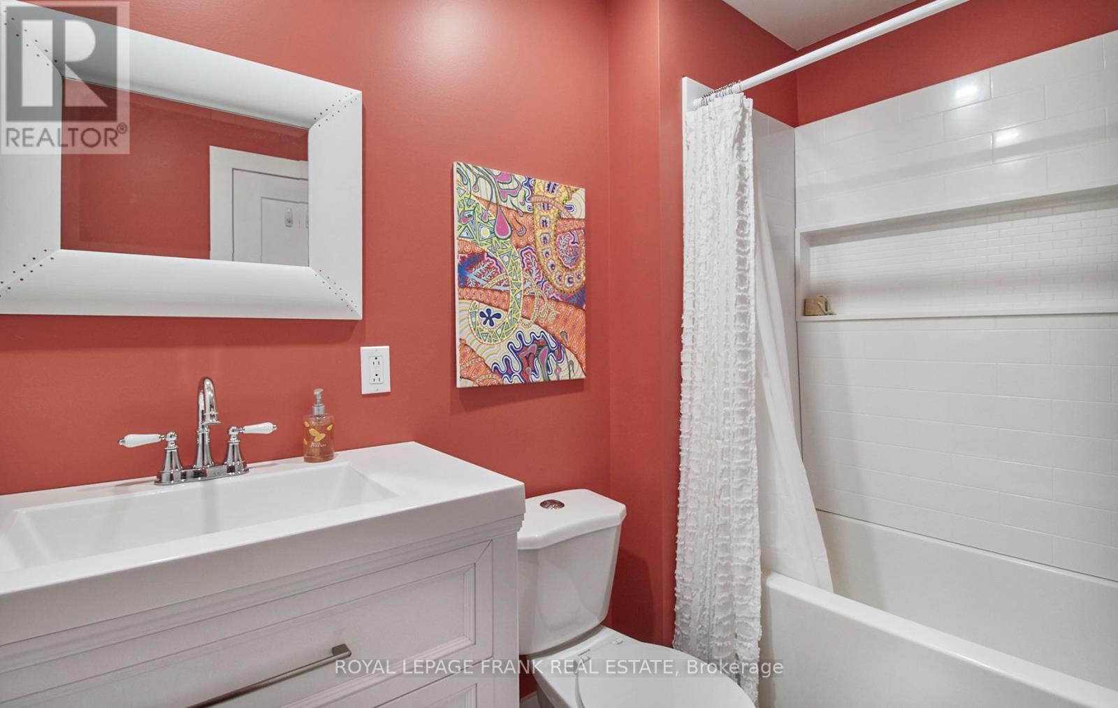 












2269 MCCRACKEN'S LANDING ROAD

,
Douro-Dummer,




Ontario
K0L2H0

