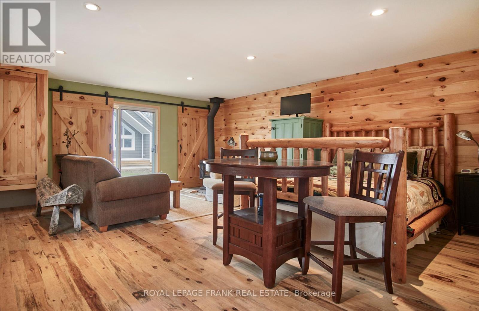 












2269 MCCRACKEN'S LANDING ROAD

,
Douro-Dummer,




Ontario
K0L2H0

