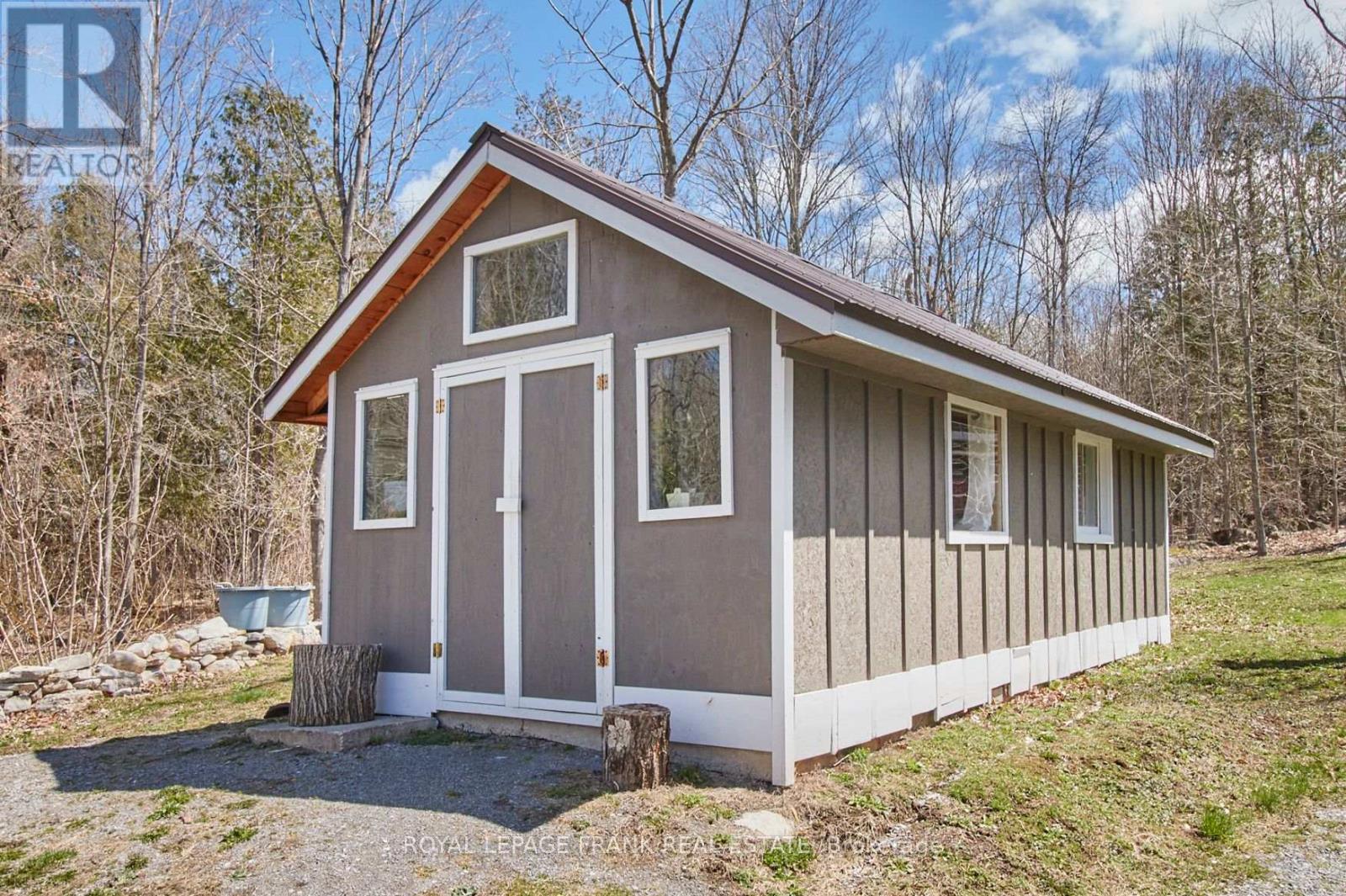 












2269 MCCRACKEN'S LANDING ROAD

,
Douro-Dummer,




Ontario
K0L2H0

