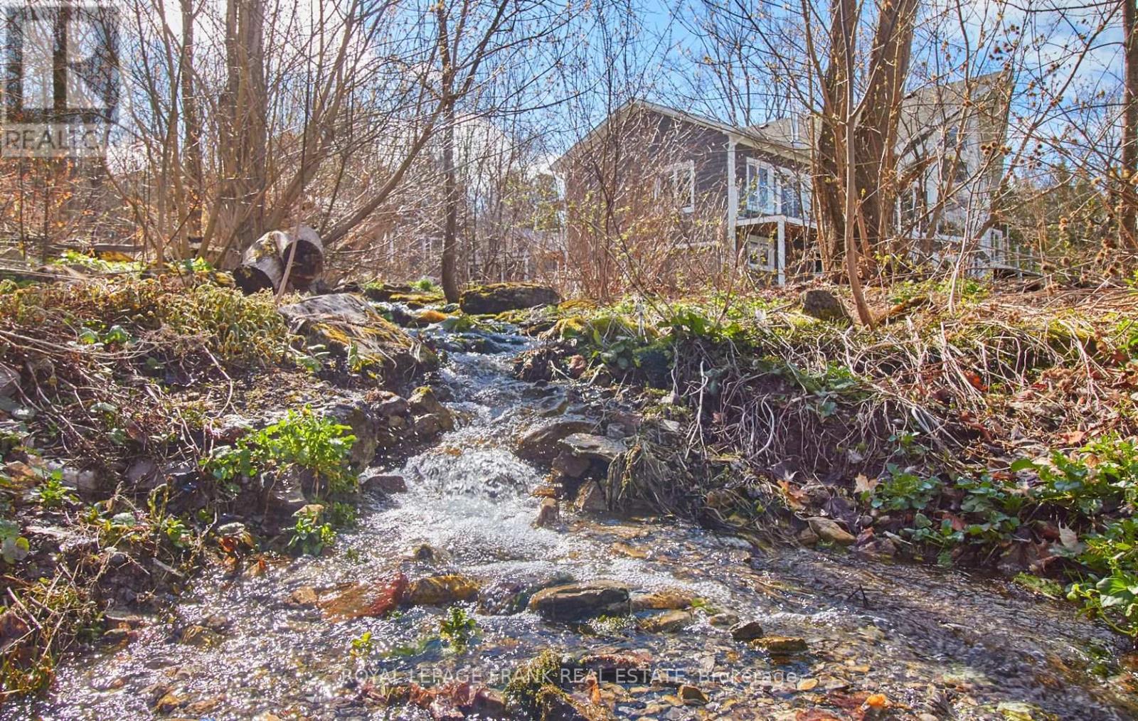 












2269 MCCRACKEN'S LANDING ROAD

,
Douro-Dummer,




Ontario
K0L2H0

