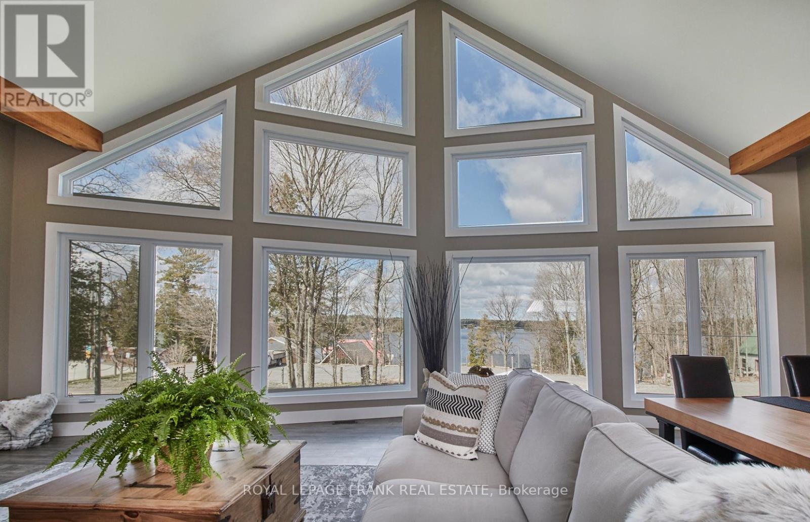 












2269 MCCRACKEN'S LANDING ROAD

,
Douro-Dummer,




Ontario
K0L2H0

