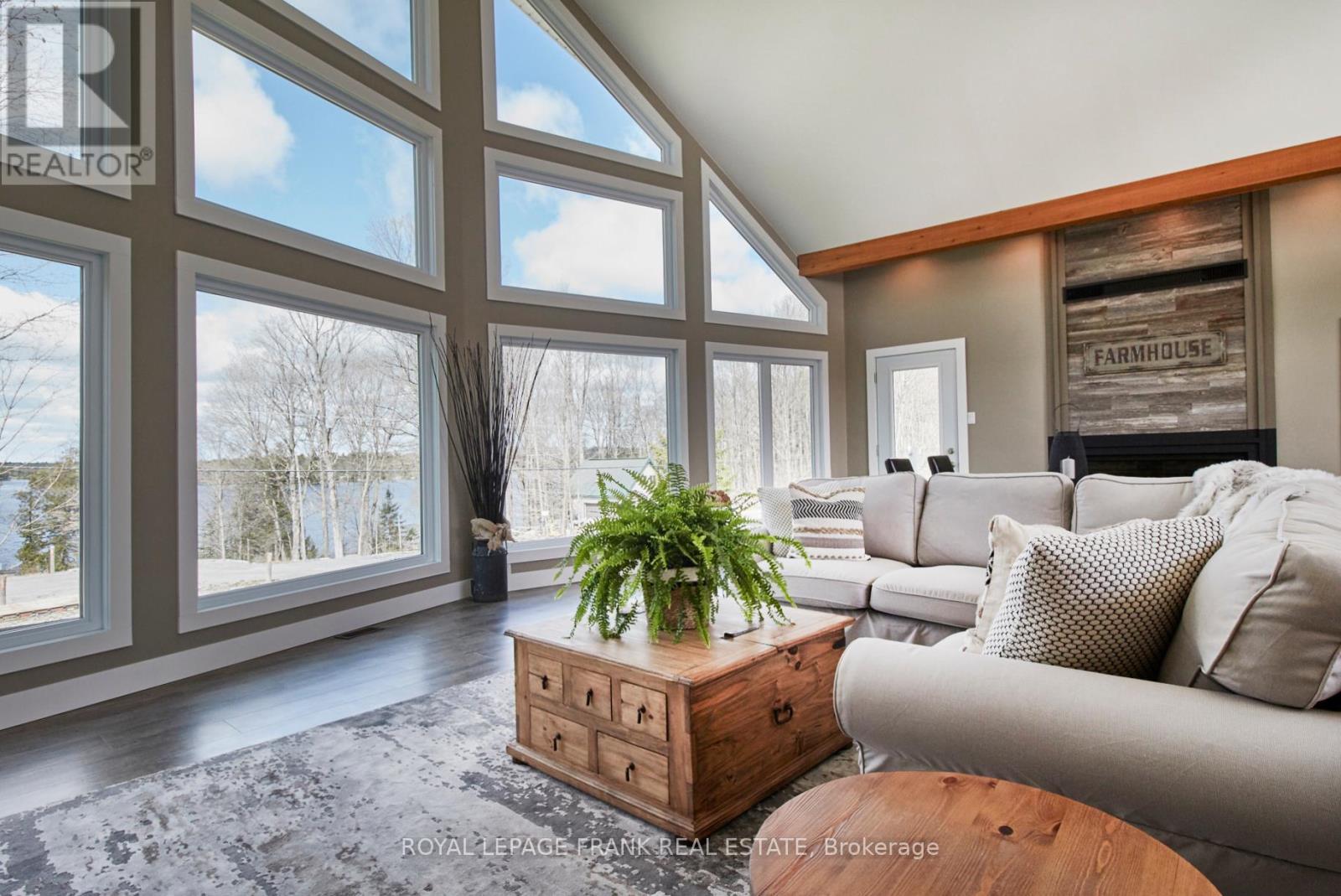 












2269 MCCRACKEN'S LANDING ROAD

,
Douro-Dummer,




Ontario
K0L2H0


