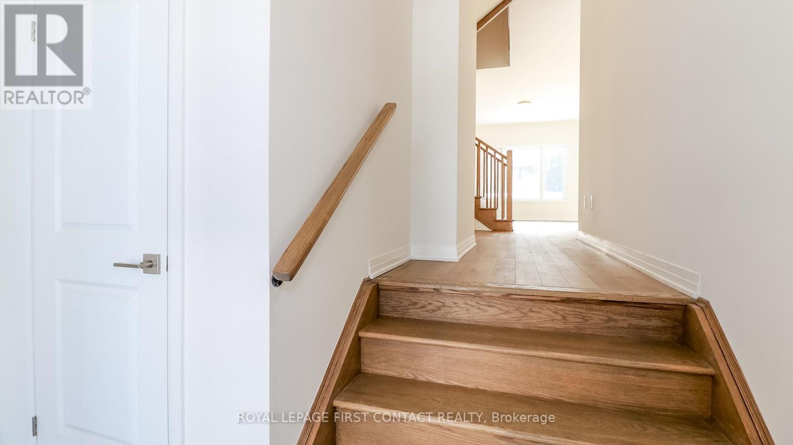 












3778 SUNBANK CRESCENT

,
Severn,




Ontario
L3V6H3

