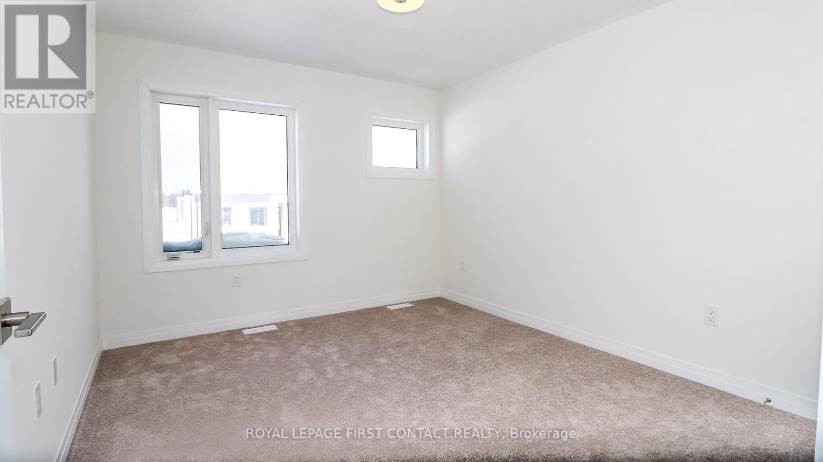 












3778 SUNBANK CRESCENT

,
Severn,




Ontario
L3V6H3

