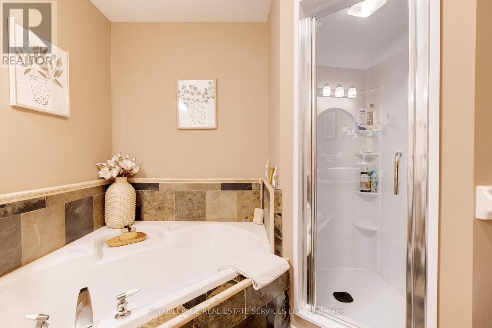 












84 - 2350 GRAND RAVINE DRIVE

,
Oakville,




Ontario
L6H6E2

