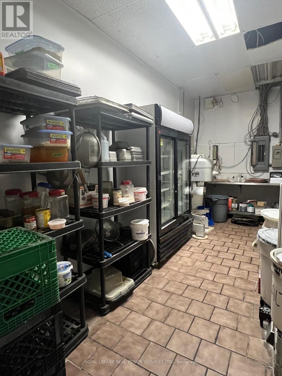 












2 - 1775 ERNEST AVENUE

,
London,




Ontario
N6E2V5

