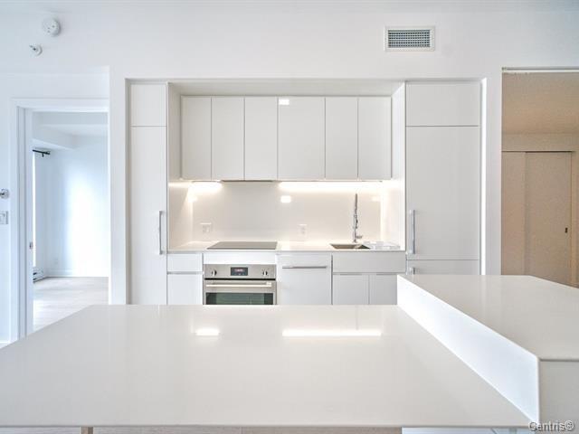 









1288


Av. des Canadiens-de-Montréal

, 1206,
Montréal (Ville-Marie),




QC
H3B3B3

