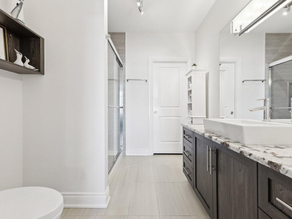 









224


Boul. Alexandre-Taché

, 505,
Gatineau (Hull),




QC
J9A0B8

