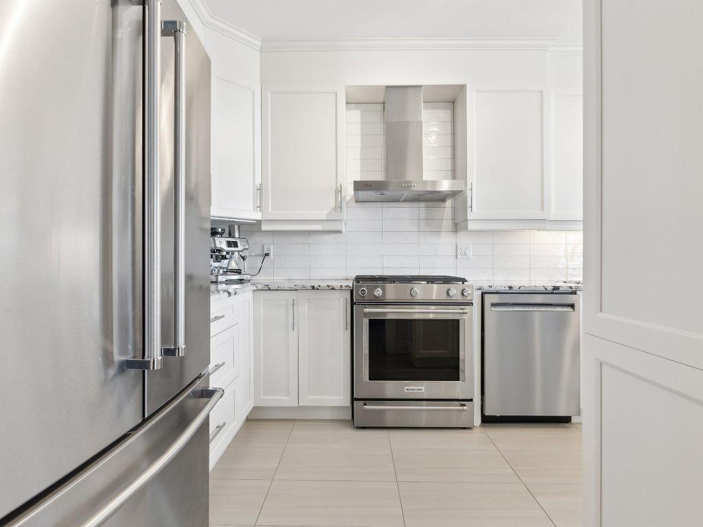 









224


Boul. Alexandre-Taché

, 505,
Gatineau (Hull),




QC
J9A0B8


