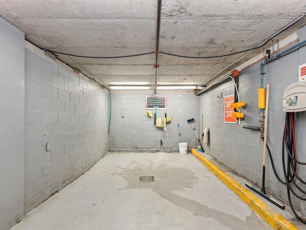 









224


Boul. Alexandre-Taché

, 505,
Gatineau (Hull),




QC
J9A0B8

