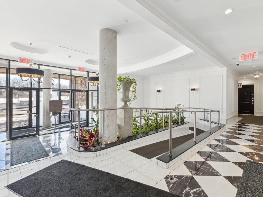 









224


Boul. Alexandre-Taché

, 505,
Gatineau (Hull),




QC
J9A0B8

