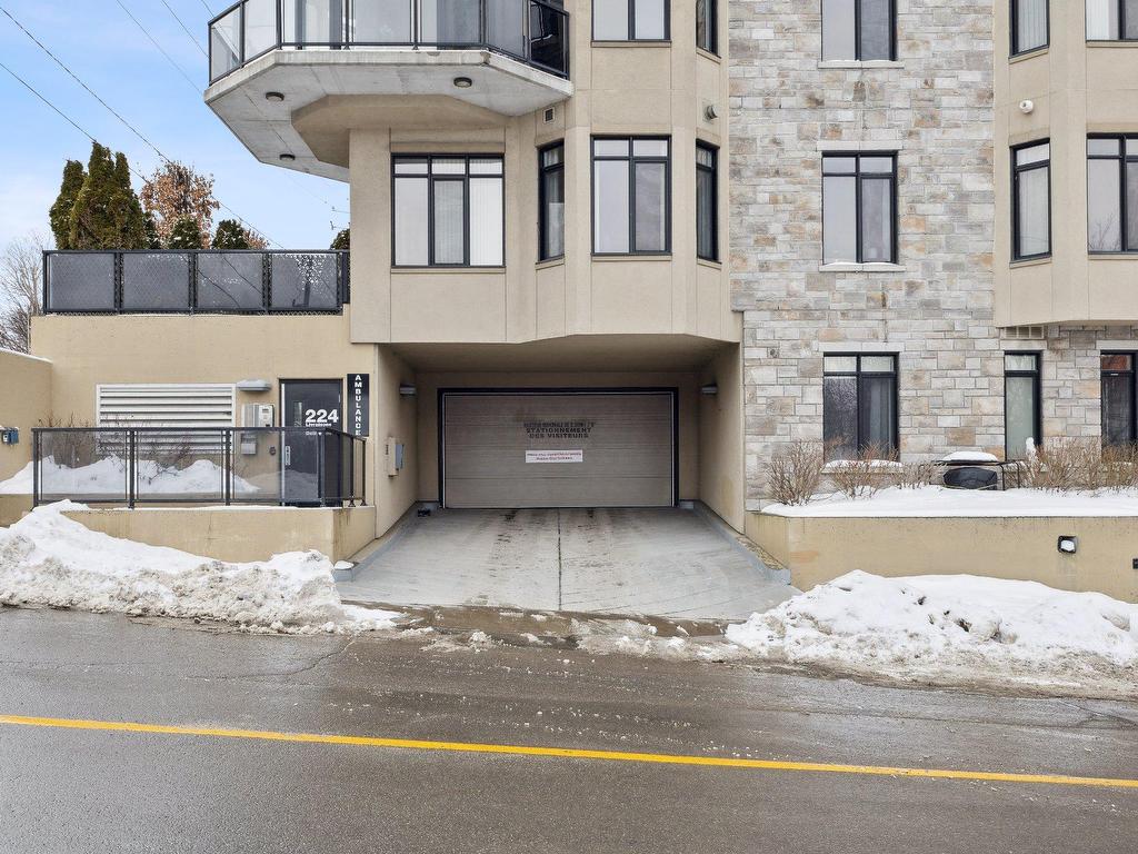 









224


Boul. Alexandre-Taché

, 505,
Gatineau (Hull),




QC
J9A0B8

