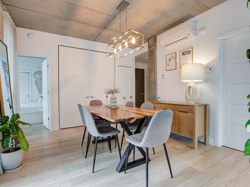 









1205


Rue St-Dominique

, 601,
Montréal (Ville-Marie),




QC
H2X2W3

