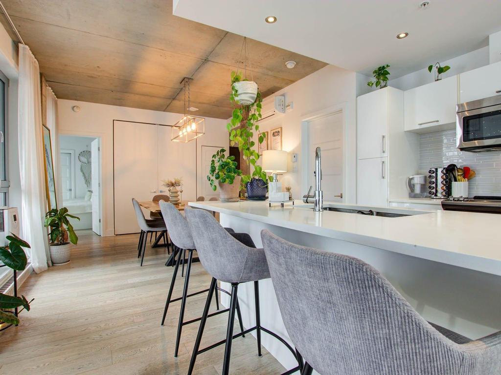









1205


Rue St-Dominique

, 601,
Montréal (Ville-Marie),




QC
H2X2W3

