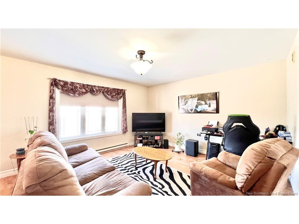 









741


Principale

,
Beresford,




NB
E8K 1W6


