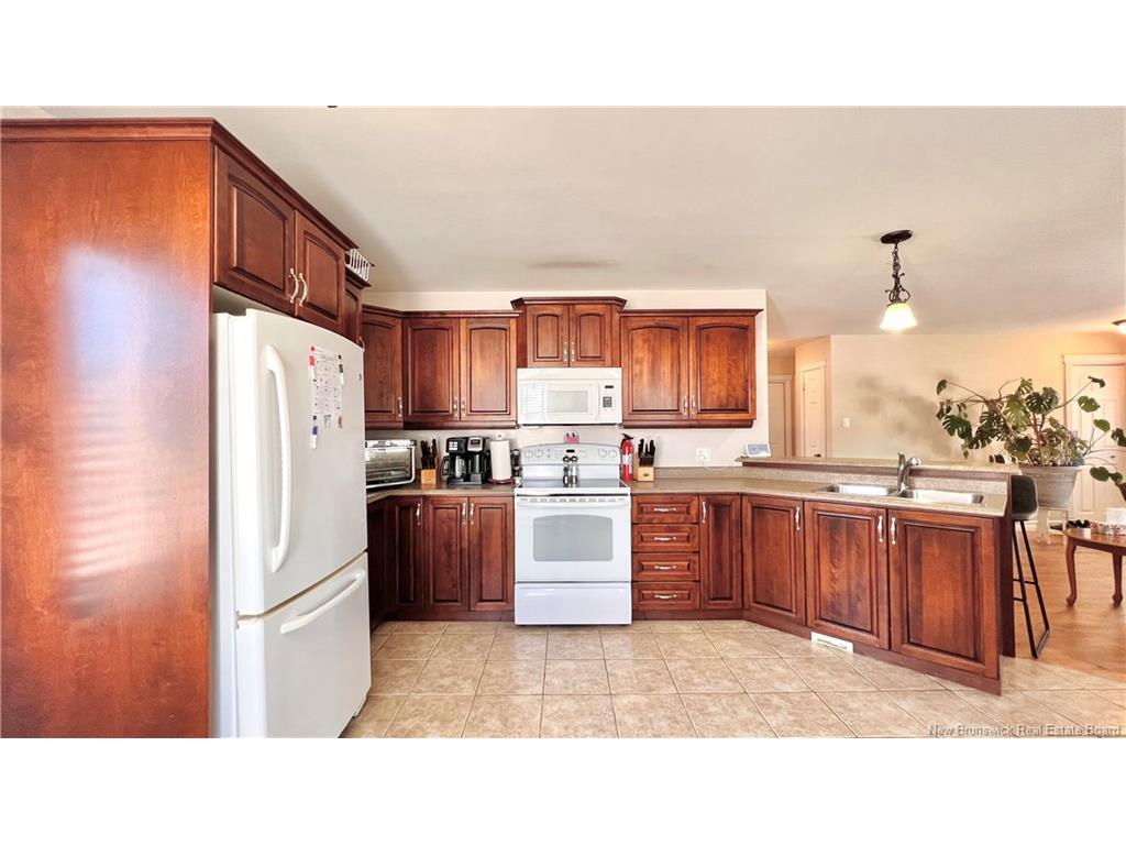 









741


Principale

,
Beresford,




NB
E8K 1W6

