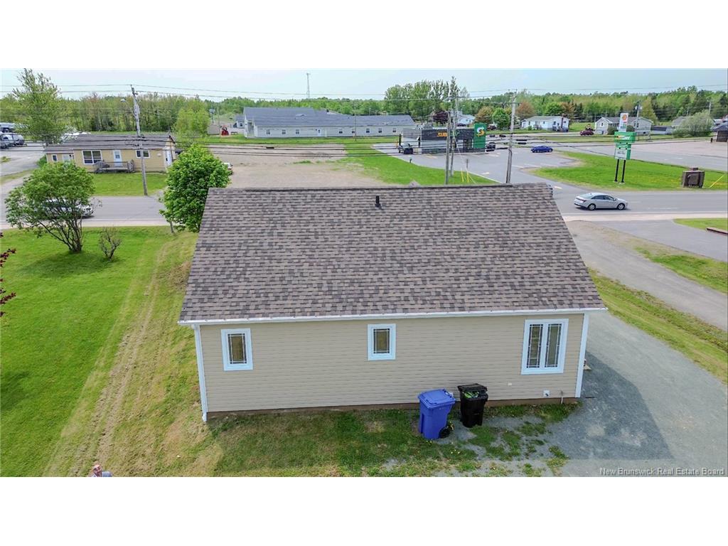 









741


Principale

,
Beresford,




NB
E8K 1W6


