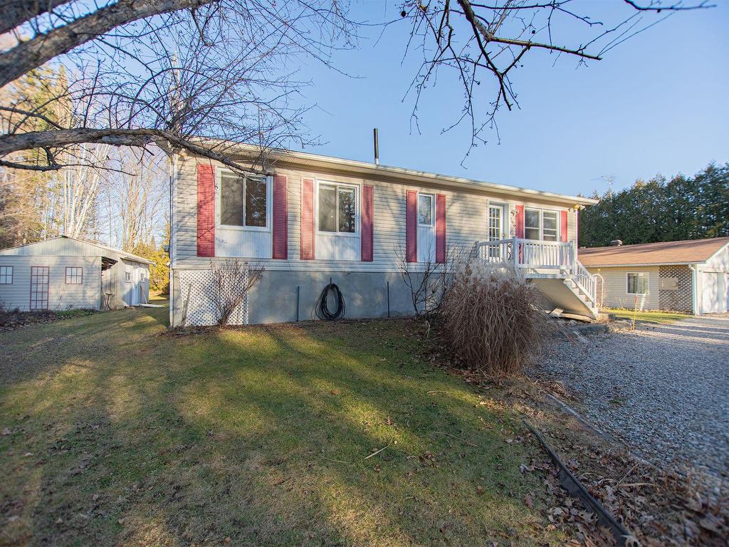









700


Rue des Pâquerettes

,
Chertsey,




QC
J0K3K0

