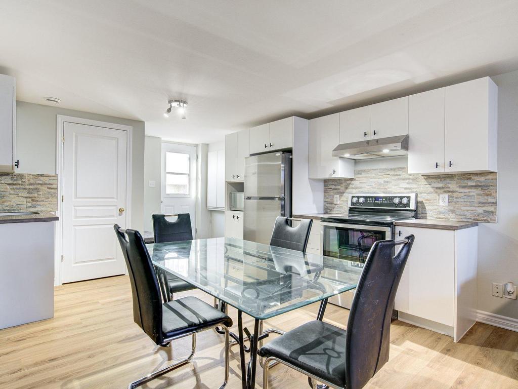 









165


Rue de la Gare

,
Sainte-Anne-des-Plaines,




QC
J5N1T8


