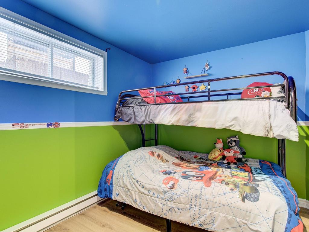 









165


Rue de la Gare

,
Sainte-Anne-des-Plaines,




QC
J5N1T8

