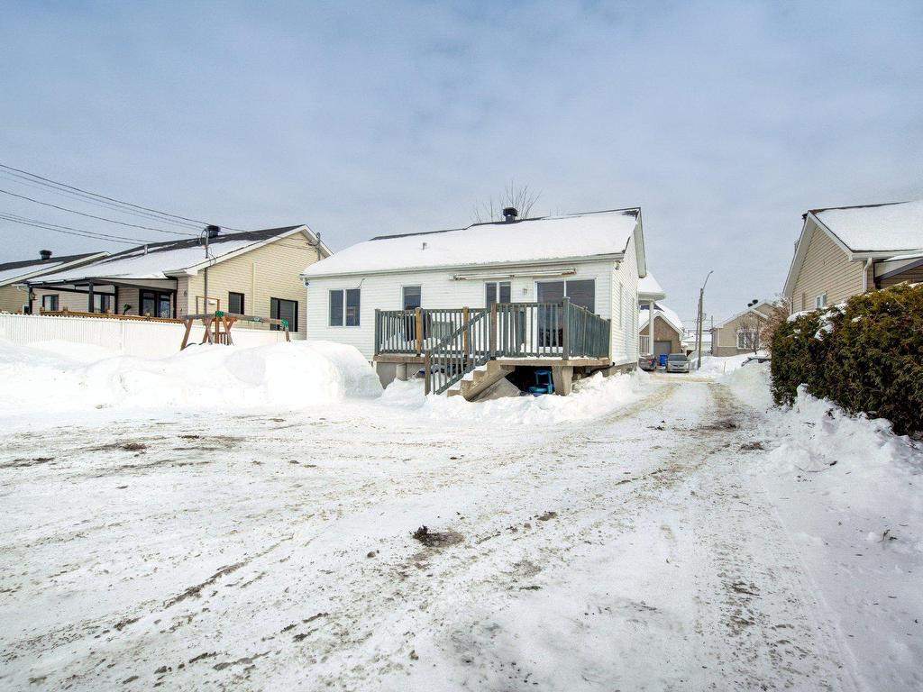 









165


Rue de la Gare

,
Sainte-Anne-des-Plaines,




QC
J5N1T8

