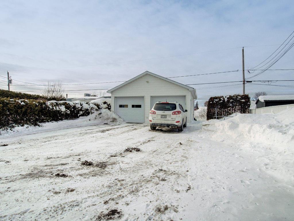 









165


Rue de la Gare

,
Sainte-Anne-des-Plaines,




QC
J5N1T8

