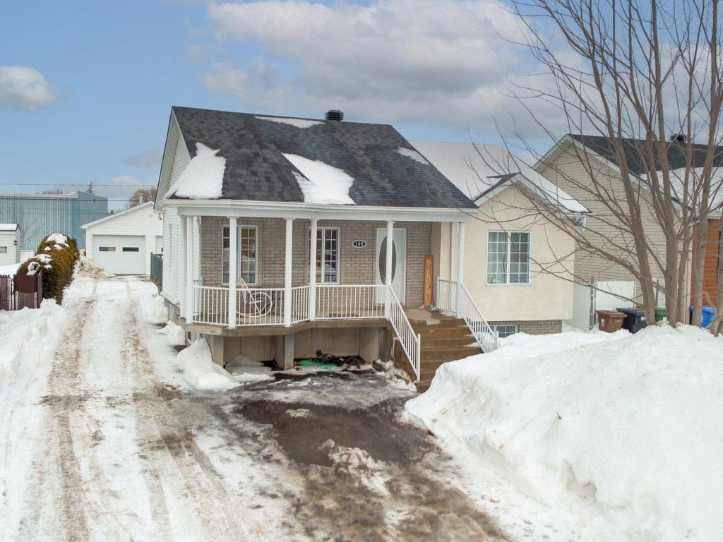 









165


Rue de la Gare

,
Sainte-Anne-des-Plaines,




QC
J5N1T8

