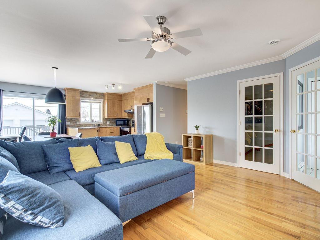 









165


Rue de la Gare

,
Sainte-Anne-des-Plaines,




QC
J5N1T8

