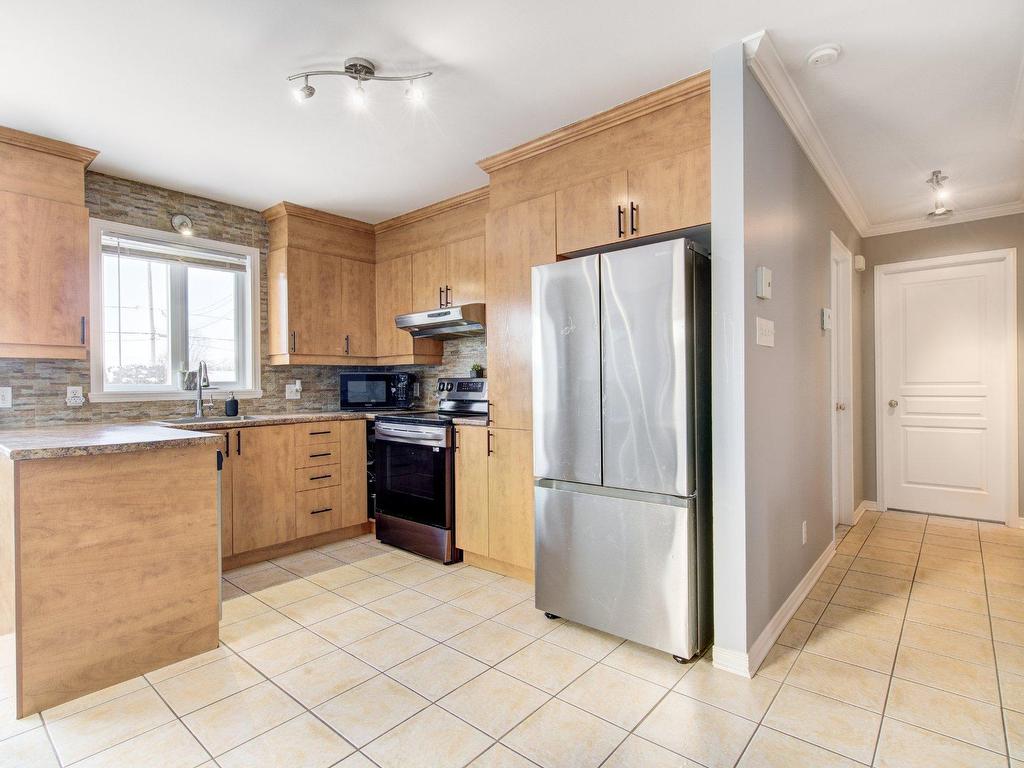 









165


Rue de la Gare

,
Sainte-Anne-des-Plaines,




QC
J5N1T8

