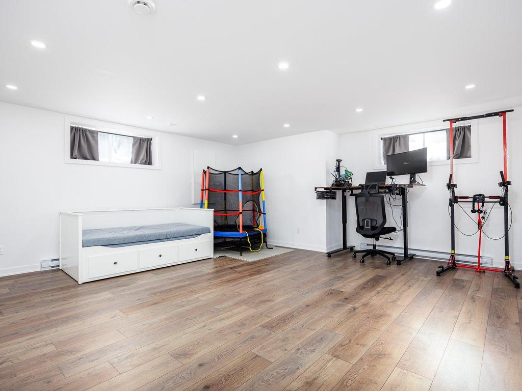 









3260


Rue du Riesling

,
Sainte-Marthe-sur-le-Lac,




QC
J0N1P0

