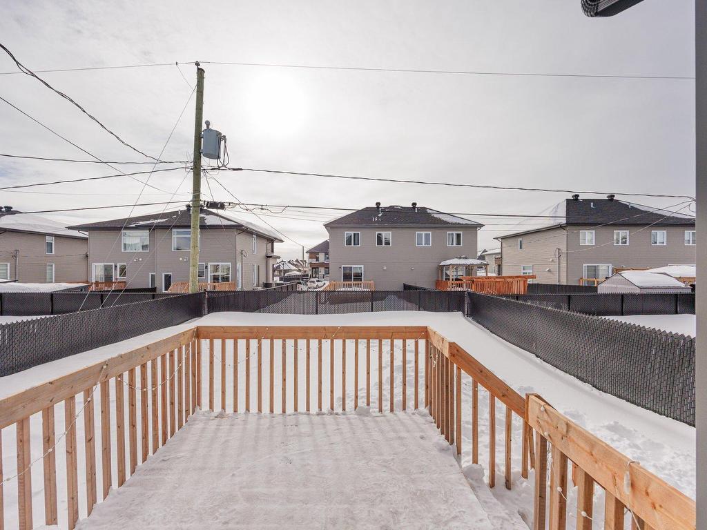 









3260


Rue du Riesling

,
Sainte-Marthe-sur-le-Lac,




QC
J0N1P0

