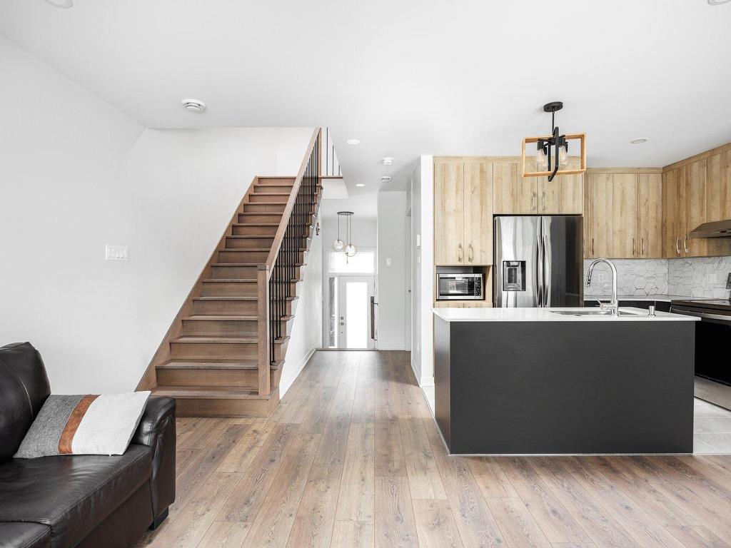 









3260


Rue du Riesling

,
Sainte-Marthe-sur-le-Lac,




QC
J0N1P0

