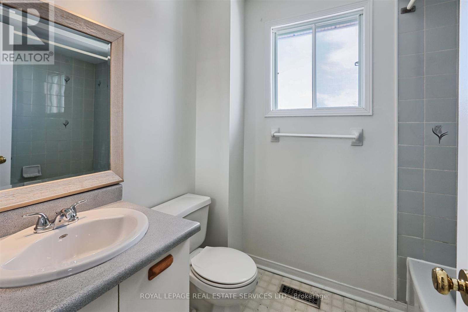 












76 WILLERTON CLOSE

,
Brampton,




Ontario
L6V4J2

