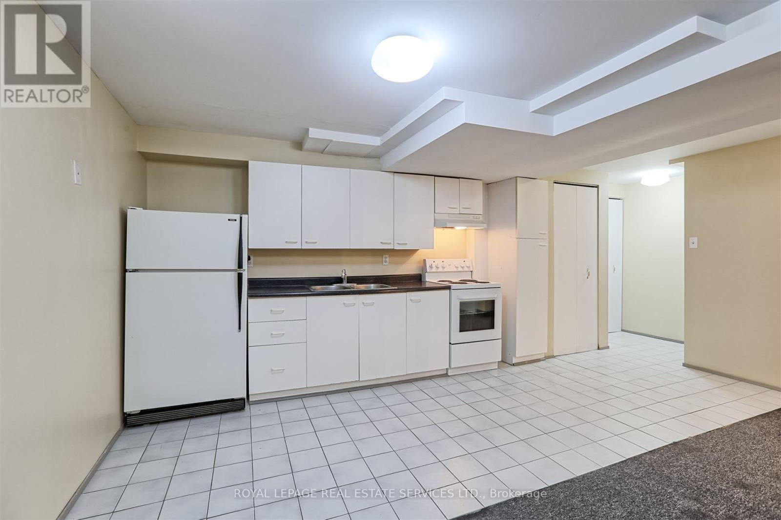 












76 WILLERTON CLOSE

,
Brampton,




Ontario
L6V4J2

