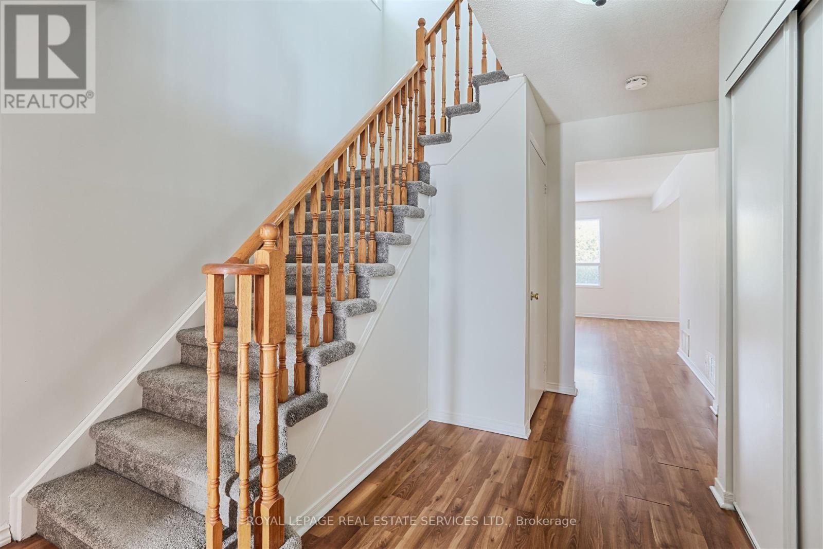 












76 WILLERTON CLOSE

,
Brampton,




Ontario
L6V4J2

