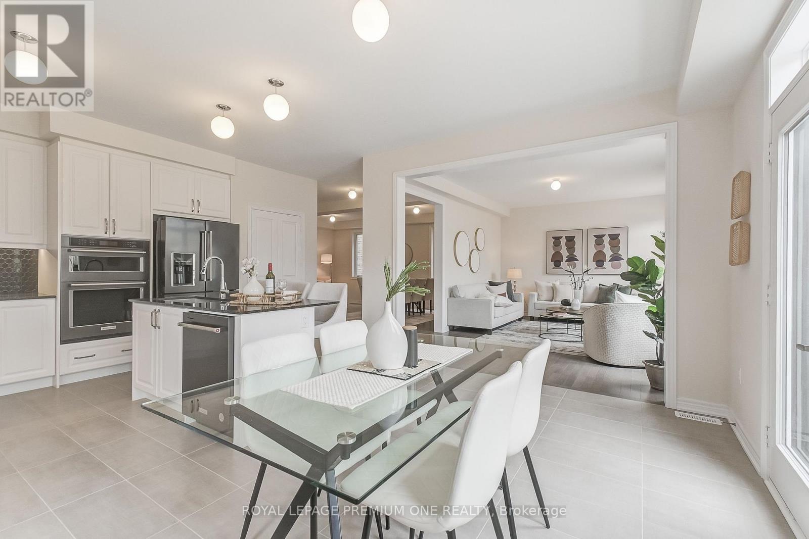 












799 APPLE TERRACE

,
Milton,




Ontario
L9E2C3


