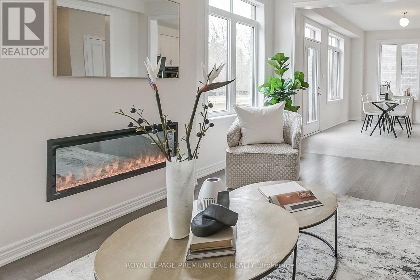 












799 APPLE TERRACE

,
Milton,




Ontario
L9E2C3

