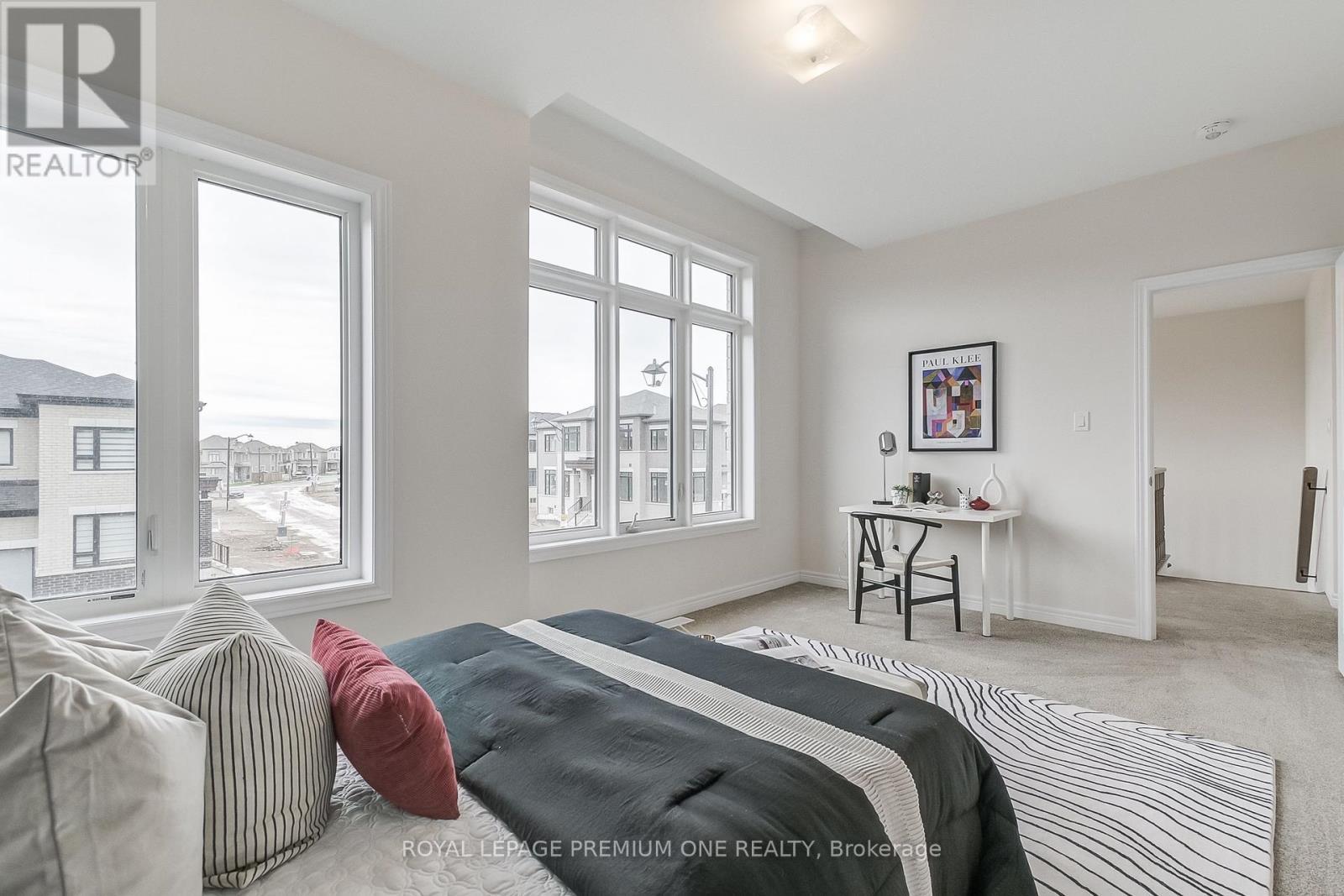 












799 APPLE TERRACE

,
Milton,




Ontario
L9E2C3

