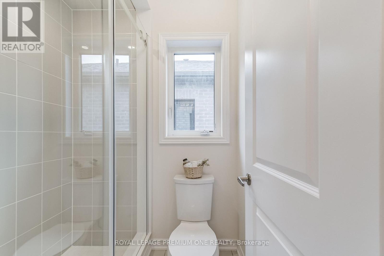 












799 APPLE TERRACE

,
Milton,




Ontario
L9E2C3

