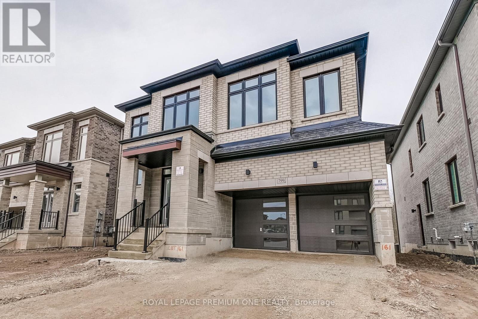 












799 APPLE TERRACE

,
Milton,




Ontario
L9E2C3

