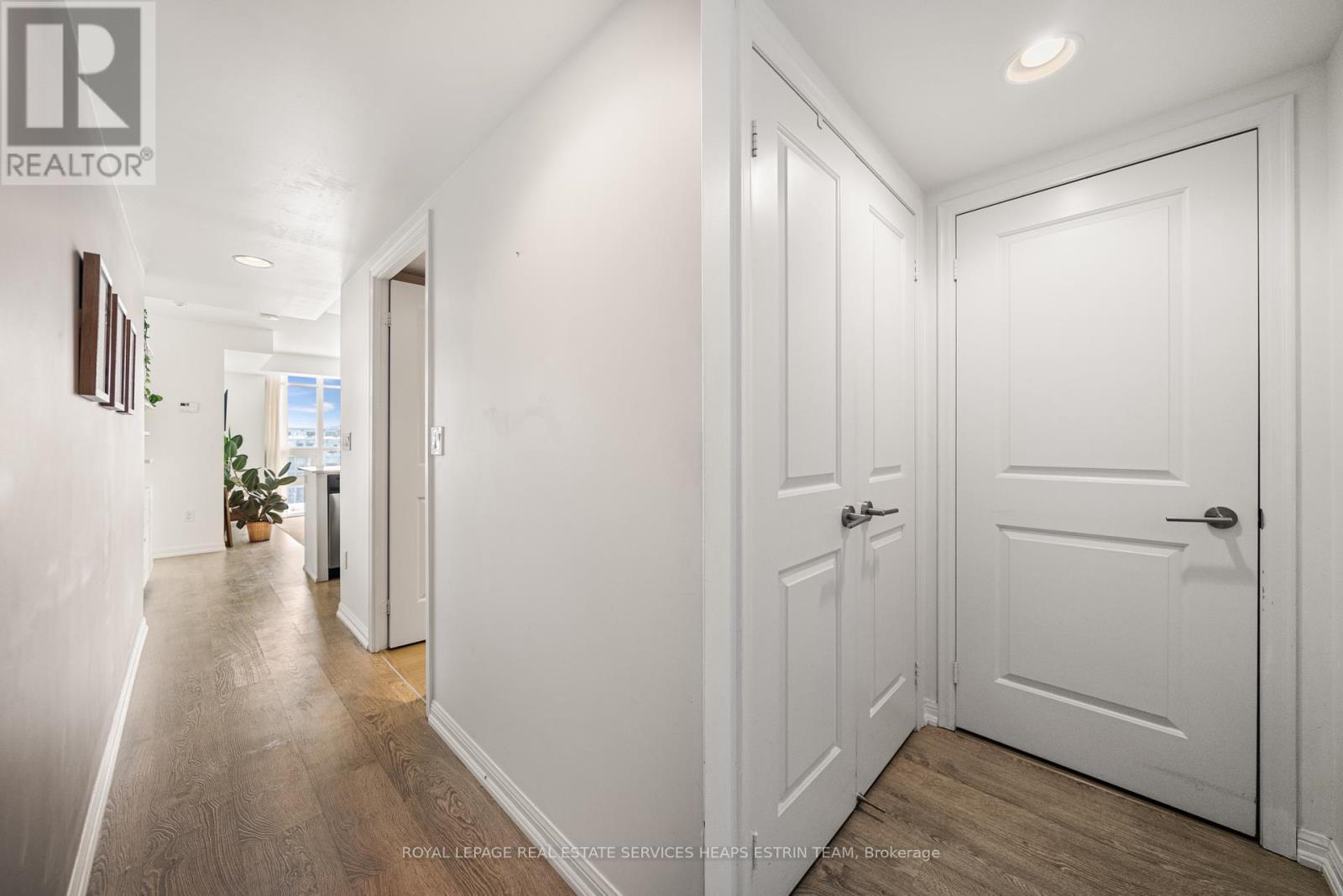 












1303 - 85 EAST LIBERTY STREET

,
Toronto,




Ontario
M6K3R4


