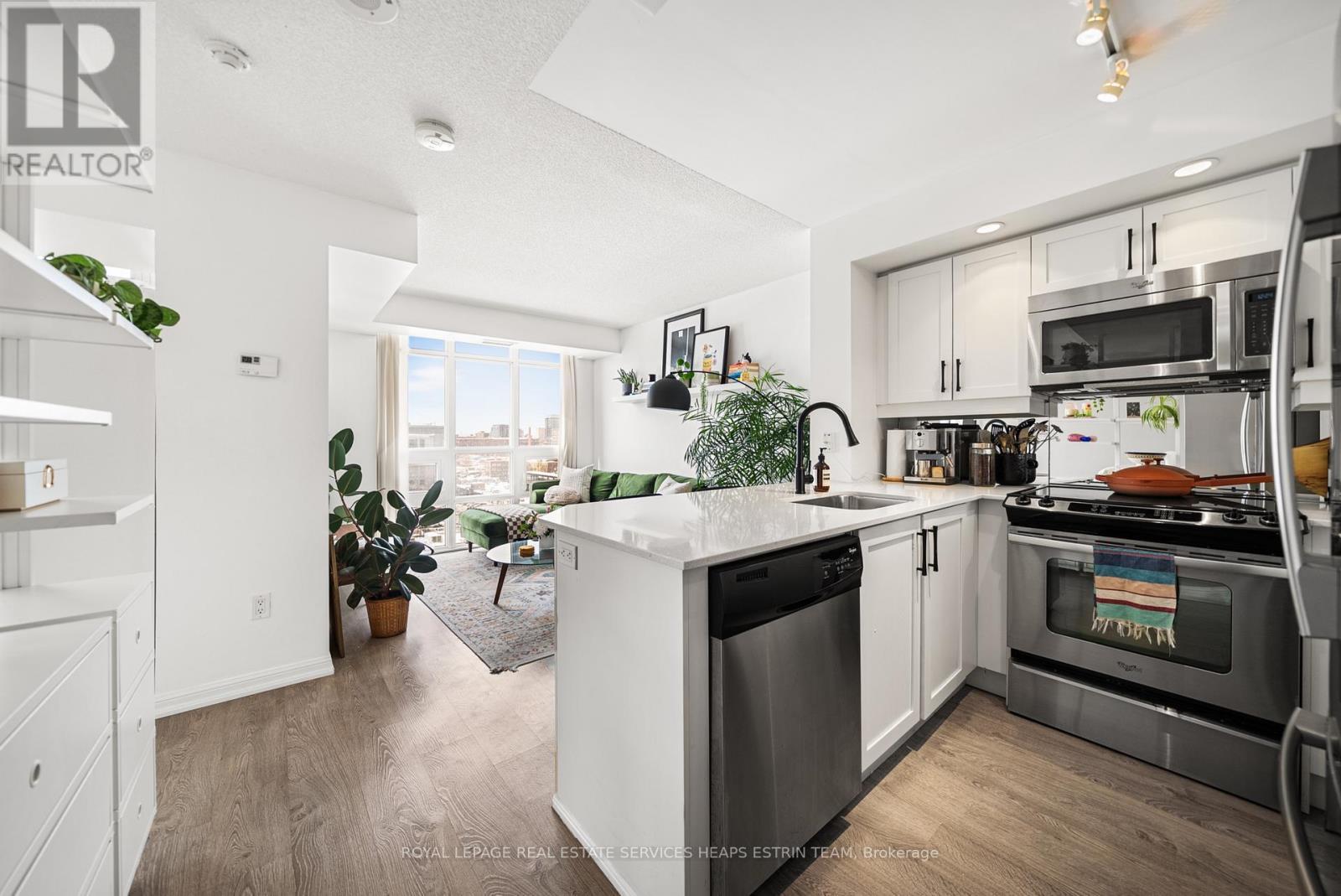












1303 - 85 EAST LIBERTY STREET

,
Toronto,




Ontario
M6K3R4

