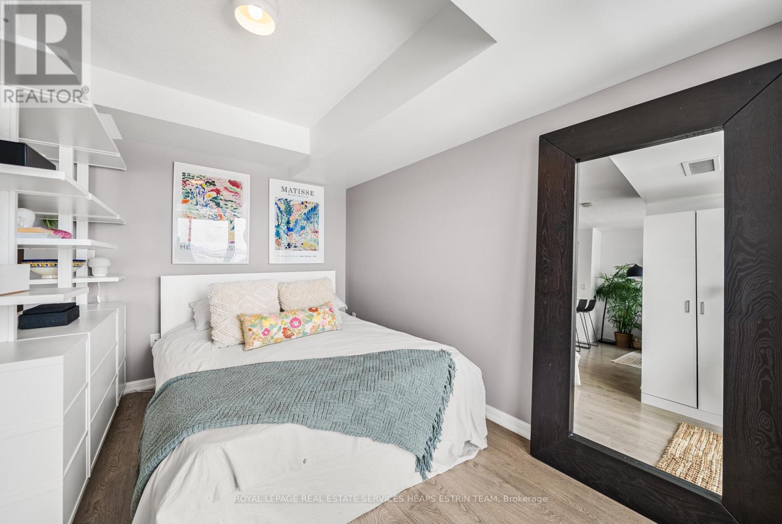 












1303 - 85 EAST LIBERTY STREET

,
Toronto,




Ontario
M6K3R4

