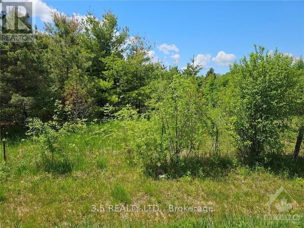 












2876-1 COUNTY 16 ROAD

,
Merrickville-Wolford,







Ontario
K0G1N0

