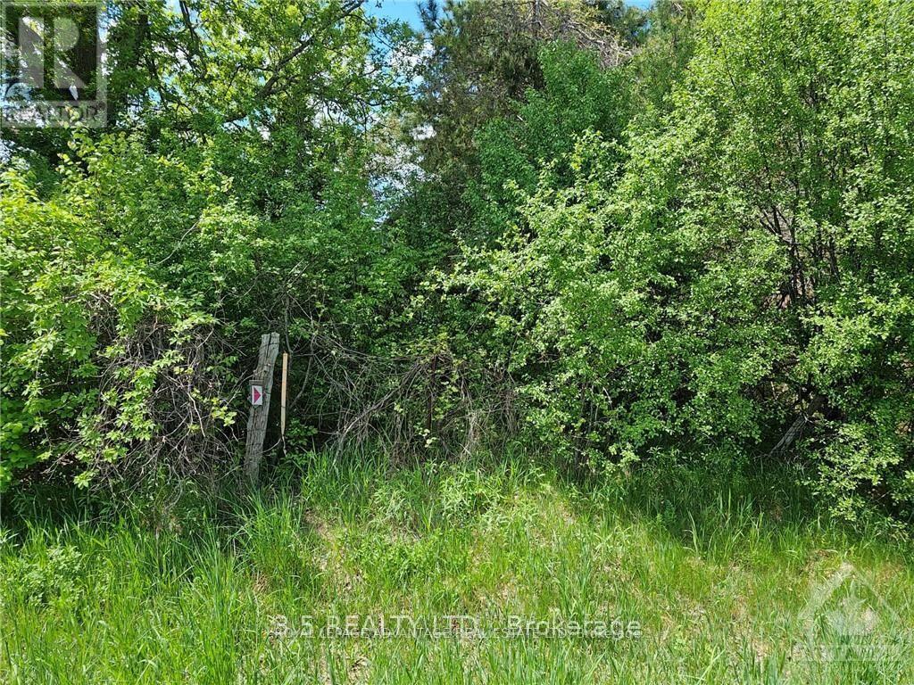 












2876-1 COUNTY 16 ROAD

,
Merrickville-Wolford,







Ontario
K0G1N0

