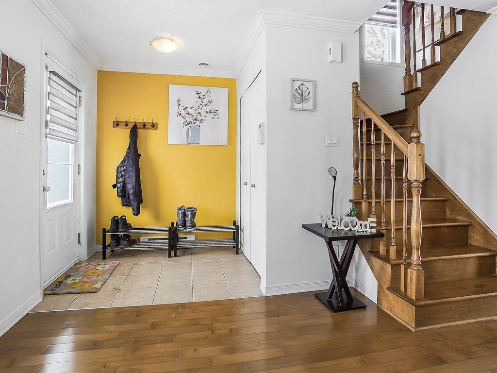 









256


Rue des Lys

,
Saint-Eustache,




QC
J7P0C7

