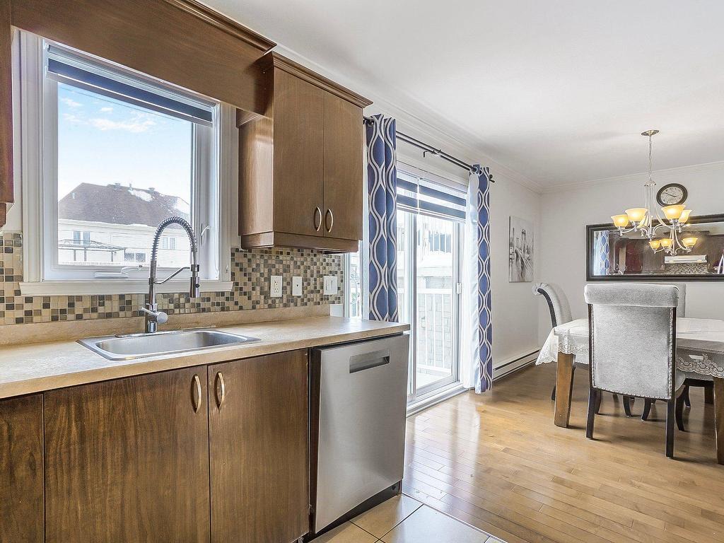 









256


Rue des Lys

,
Saint-Eustache,




QC
J7P0C7

